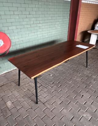 Eettafel Walnoot, DUTCHBONE , Alagon